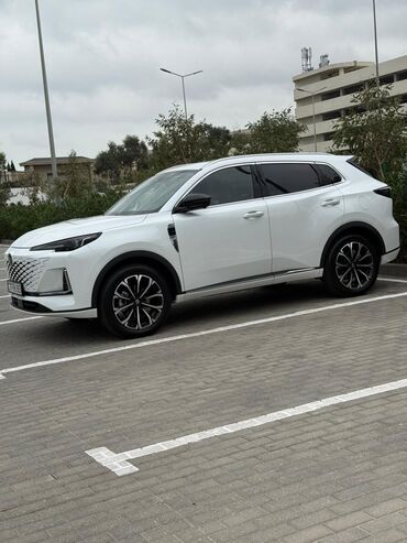Changan: Changan Uni-T/CS55 Plus ağ rəngli şəhər krossoveri Xarici dizayn: - — 4