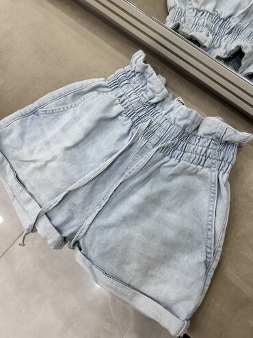 женские джинсовые шорты с завышенной талией: Повседневные шорты, Джинс, Короткая модель, Турция, XS (EU 34)