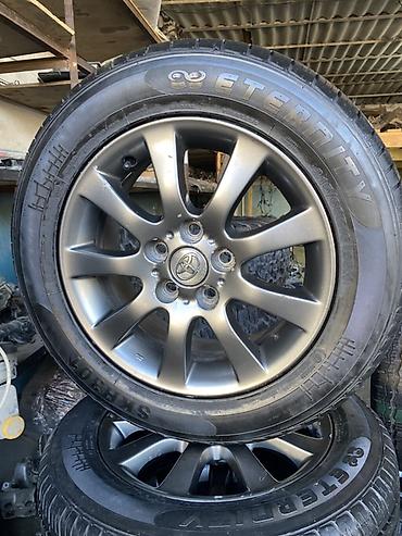r16 camry: Комплект автомобильных колес на дисках Toyota. Состав: - Литые диски — 2