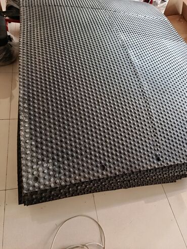 Manometers: Mal ayaqaltı rezin Yeni Belarusiya istehsalı 120 sm eni 180 sm