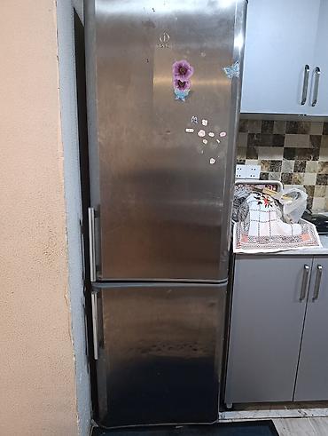 soyuducu arcelik: Xarab 2 qapılı Indesit Soyuducu Satılır, rəng - Gümüşü — 1
