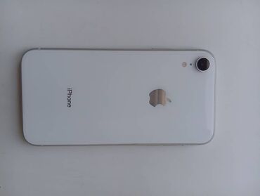 Apple iPhone: IPhone Xr, Б/у, 64 ГБ, Белый, Чехол, 75 %
