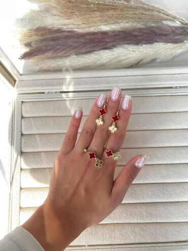 qaqa dəsti: Qadın zinət əşyaları dəstləri – müxtəlif modellər - Dördbuta (yonca)