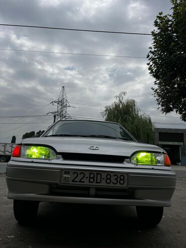 şin və disklər: Gümüşü rəngli Lada Samara model avtomobil təklif olunur. Bu avtomobil