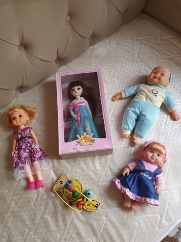 развивающие игрушки из дерева: ПРОДАЮТСЯ Куклы - 2 девочки поют и разговаривают. Мальчик - мягкий