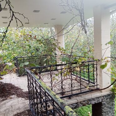 Həyət evləri və villaların satışı: 8 otaq, 1000 kv. m, Orta təmir — 9