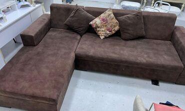 it sekili: Künc divan lalafo.az -da it sekili: Künc divan