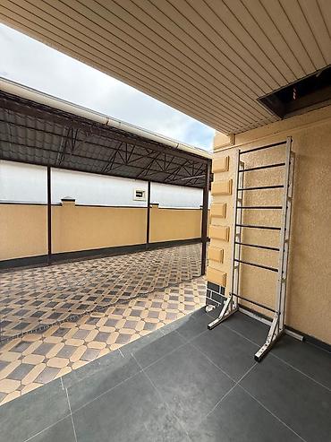 Продажа коттеджей и домов: ✨СРОЧНО 🏡 ПРОДАЕТСЯ ДОМ В АК-ОРДО 📍 Локация: район Ак-Ордо 📐 Площадь — 26