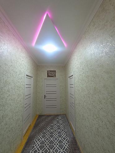 Lent lampalar: Ev yenidir. Ev 1 zal, 3 otaq,1 mətbəx və dəhlizdən ibarətdir. Hamam və — 15