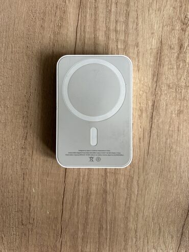 блоки питания для ноутбуков powerpoint: Продаю оригинальный MagSafe Power Bank,модель:A2384 по корпусу
