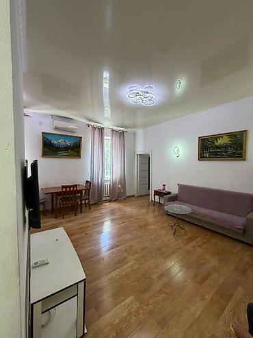 ленинский дома: 1 комната, 45 м², Золотой квадрат Сталинка, 2 этаж, Косметический ремонт — 4