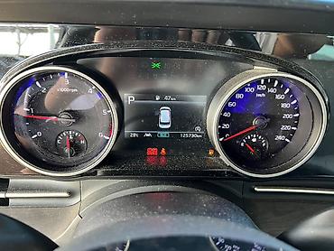 Kia: Kia Carnival: 2020 г., Минивэн — 21
