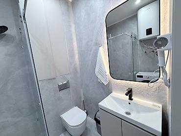 Посуточная аренда квартир: 3 комнаты, Душевая кабина, Постельное белье, Кондиционер — 25