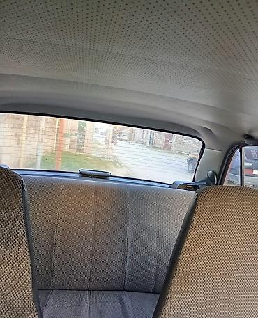 2107 baqaj: VAZ 2107, qırmızı rəng, sedan kuzov Xüsusiyyətlər: bez krasqa bez — 6