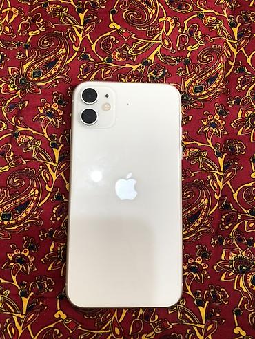 Мобильные телефоны: IPhone 11, белый цвет - Дисплей: 6.1", Liquid Retina HD (IPS), True — 2
