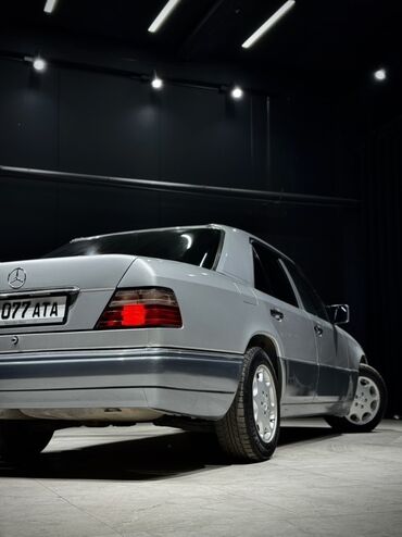 Mercedes-Benz: Mercedes-Benz W124: 1994 г., 2.2 л, Механика, Бензин, Седан — 7