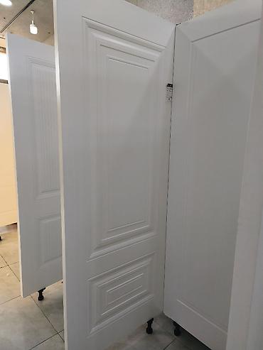 Ağ rəngdə klassik üslublu otaq qapısı - Material: MDF/taxta əsaslı — 1