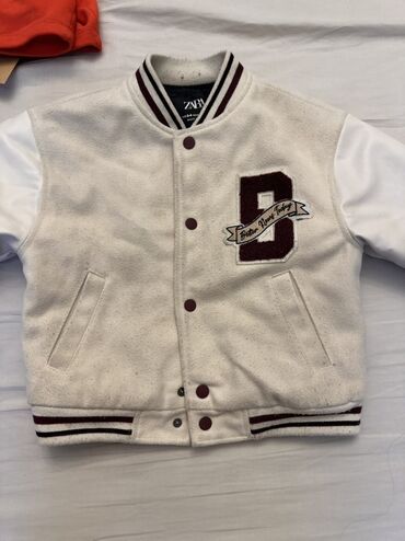 Пиджаки: ZARA uşaq üçün varsity/jaket tipli üst geyimi - Rəng: krem/ağ gövdə