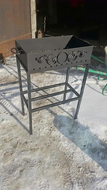Manqallar, qrillər, barbekyu: Metall manqal (daşına bilən, ayaqlı) - Material: qalın metaldan — 1