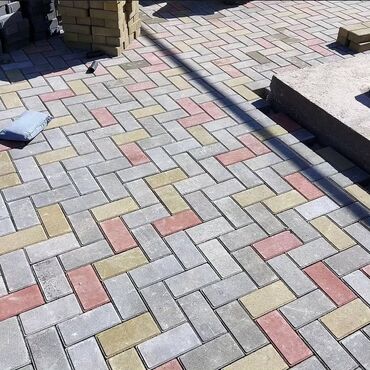 Брусчатка кирпич: Брусчатка кирпич, Для парковки, Бетонная, Прессованная, Новый, Гарантия, Бесплатный выезд, Бесплатная доставка at lalafo.kg — 14 Брусчатка кирпич: Брусчатка кирпич, Для парковки, Бетонная, Прессованная, Новый, Гарантия, Бесплатный выезд, Бесплатная доставка — 14