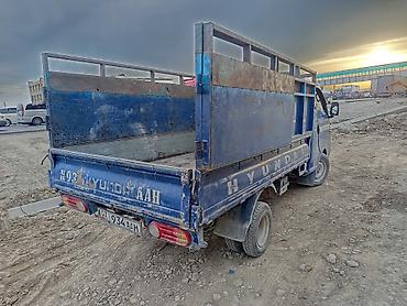 грузовой авто: Hyundai Porter II, малотоннажный бортовой грузовик. - Кабина — 8