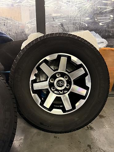 315 70 17: Комплект колес Toyota на дисках
Michelin 265/70R17 — 1
