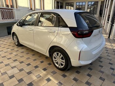 машина арзан: Honda Fit: 2023 г., 1.5 л, Вариатор, Бензин, Универсал