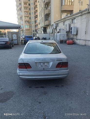 Mercedes-Benz: Mercedes-Benz E 320: 3.2 л | 2001 г. Седан — 2