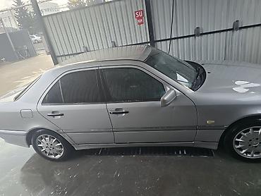 mersedes hissələri: Mercedes-Benz C-Sinif (W202) sedan - Kuzov: 4 qapılı sedan, gümüşü — 7