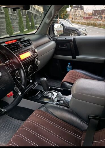 Toyota: Toyota 4Runner: 2010 г., 4 л, Автомат, Бензин, Внедорожник — 7