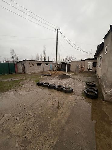 Продажа коттеджей и домов: Просторный дом с отделкой - Планировка: большая гостиная с оконным — 17