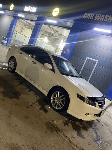 машина в аренду с выкупом: Honda Accord: 2003 г., 2.4 л, Автоматические, Бензин, Седан