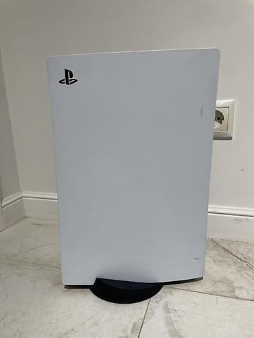 Видеоигры и приставки: Игровая консоль Sony PlayStation 5 (PS5) - Современная домашняя — 1