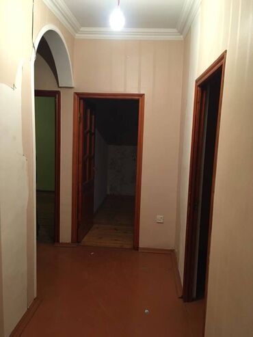 Köhnə tikili: Xırdalan, 4 otaqlı, Köhnə tikili, 120 kv. m — 1