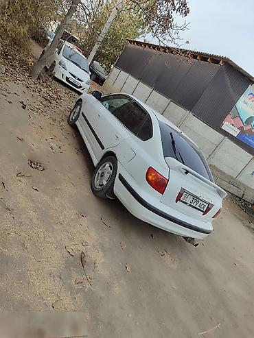 Hyundai: Hyundai Elantra: 2001 г., 1.5 л, Механика, Бензин, Хэтчбэк — 3