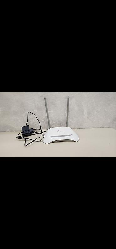 mini wifi router: TP-Link TL-WR80N Wi‑Fi router — 1