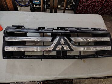 Бамперы, буферы: Mitsubishi Pajero, 2007 г., Китай