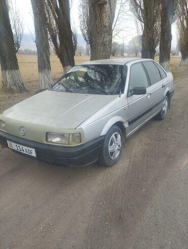 щины зимние: Volkswagen Passat: 1989 г., 1.8 л, Механика, Бензин, Седан