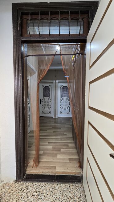 Həyət evləri və villaların satışı: Sabunçu qəs. 3 otaqlı, 100 kv. m, Kredit yoxdur, Orta təmir — 10