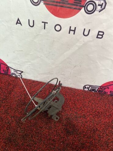 Другие автозапчасти: Замок капота Subaru Lancaster BH9 2000 (б/у) КУЗОВНЫЕ ДЕТАЛИ - #капот at lalafo.kg Другие автозапчасти: Замок капота Subaru Lancaster BH9 2000 (б/у) КУЗОВНЫЕ ДЕТАЛИ - #капот