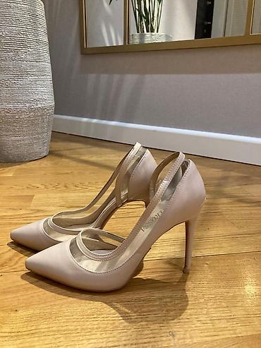 Туфли: Brend: ARİROSSA Moskvadan almışam. ölçü 38 Model: Klassik stiletto — 3