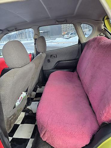 Daihatsu: Daihatsu Sirion: 1998 г., 0.1 л, Механика, Бензин, Хэтчбэк — 8