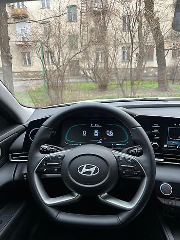 Hyundai: Hyundai Elantra: 2024 г., 1.5 л, Вариатор, Бензин, Седан — 7