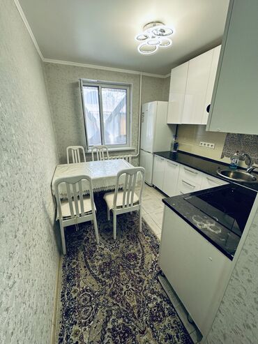 квартира акунбаева: 2 комнаты, 65 м², 105 серия, 2 этаж, Косметический ремонт