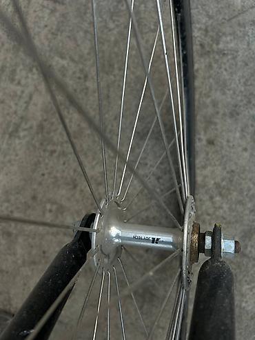 Городские велосипеды: Рама и вилка сталь размер рамы М есть небольшие царапины на раме — 3