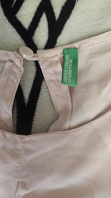 united: Блуза United Colors of Benetton выполнена из струящейся вискозы — 5