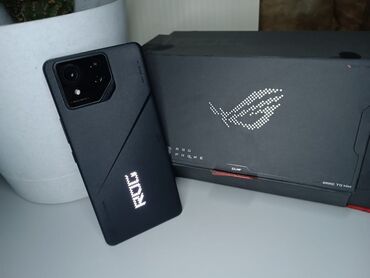 исфана телефон: Asus ROG Phone 8 Pro, Колдонулган, 512 ГБ, түсү - Кара
