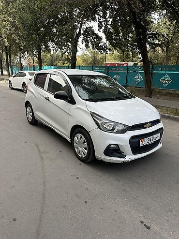 Унаа сатуу: Chevrolet Spark: 2017 г., 1 л, Вариатор, Бензин, Хетчбек — 2