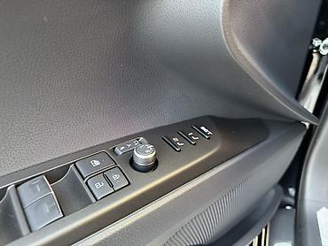 Toyota: Toyota Camry: 2026 г., 2.5 л, Вариатор, Гибрид, Седан — 18