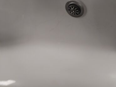 WC šolje i lavaboi: Lavabo sa cesmom izgreban unutra (uslikano — 5